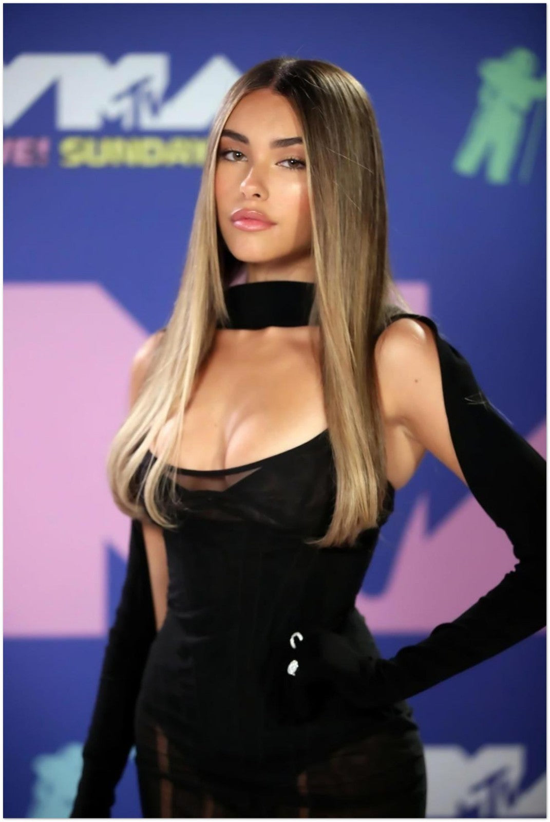 Madison Beer Celebrity Singer Musician Artist Wall Art Home Decor Photo Rare
