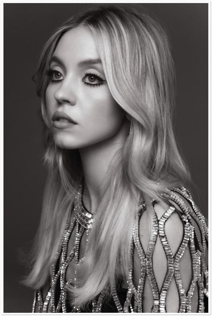 SYDNEY SWEENEY POSTER – GLAMOUR BLACK & WHITE PORTRAIT – FASHION ART PRINT